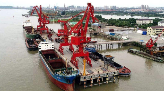 磐石概述露天料场港口封闭问题的实行方法